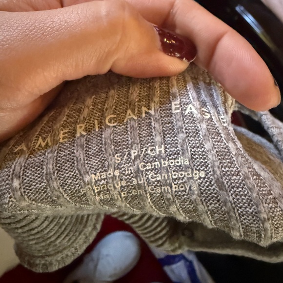 American Eagle Grey Henley Button Ribbed Tank Top with Ruffled Hem size S - Picture 4 of 4